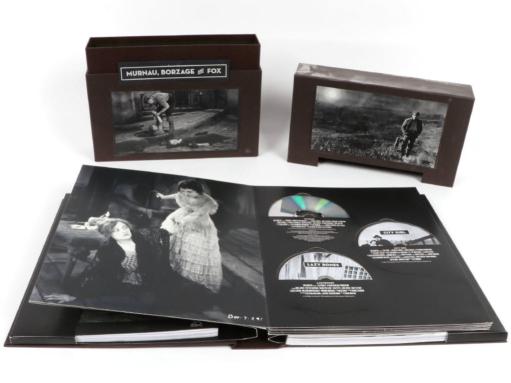 Lot 101 - DIVERS (5)