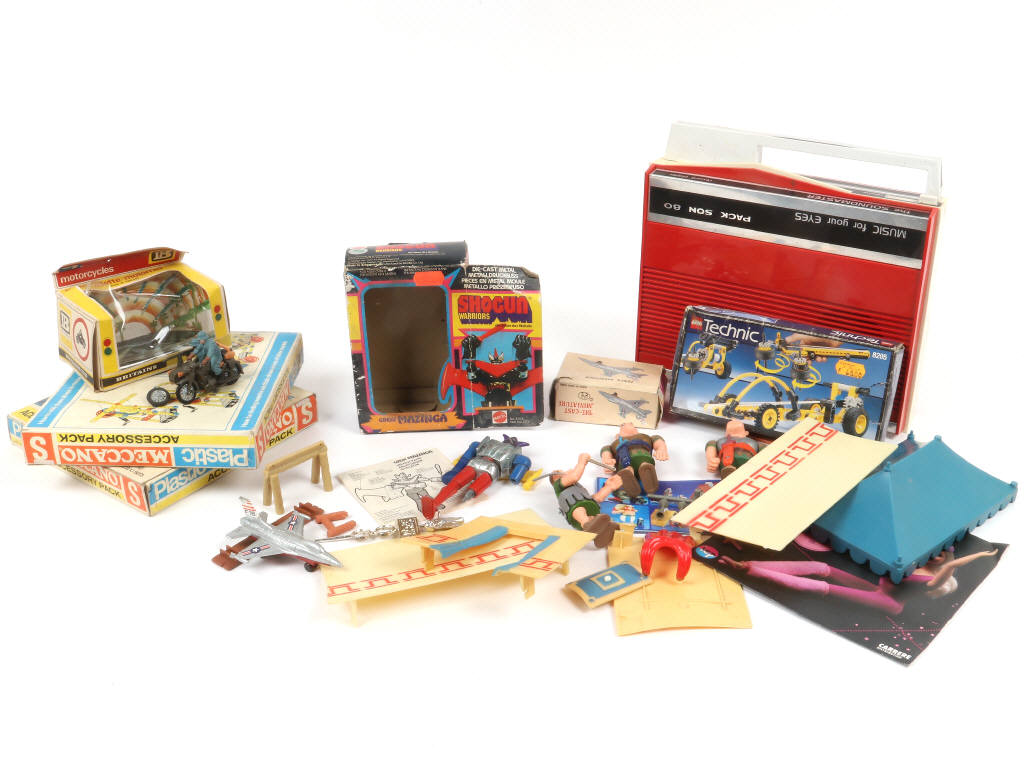 Lot 107 - DIVERS (20)