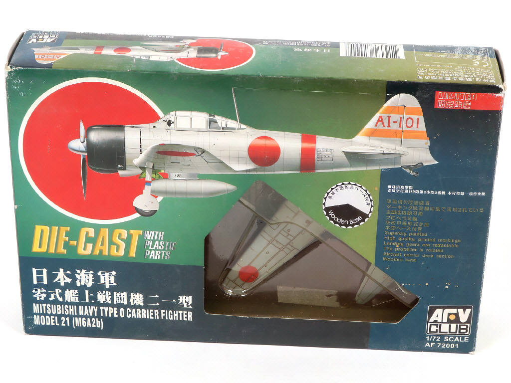 Lot 79 - DIVERS (21)