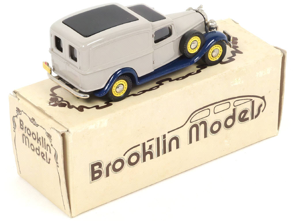 Lot 154 - BROOKLIN MODELS (GB) (1)