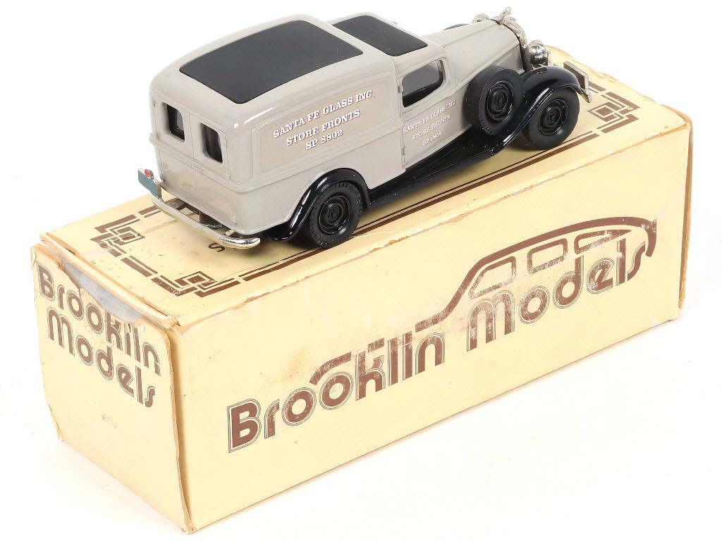 Lot 156 - BROOKLIN MODELS (GB) (1)