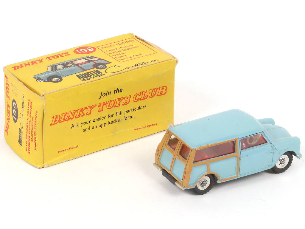 Lot 287 - DINKY TOYS (GB) (1)