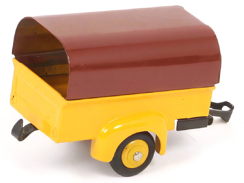 Lot 243 - DINKY TOYS (FRANCE) (1)