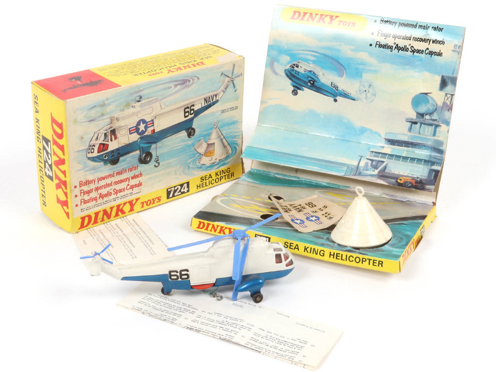 Lot 300 - DINKY TOYS (GB) (1)