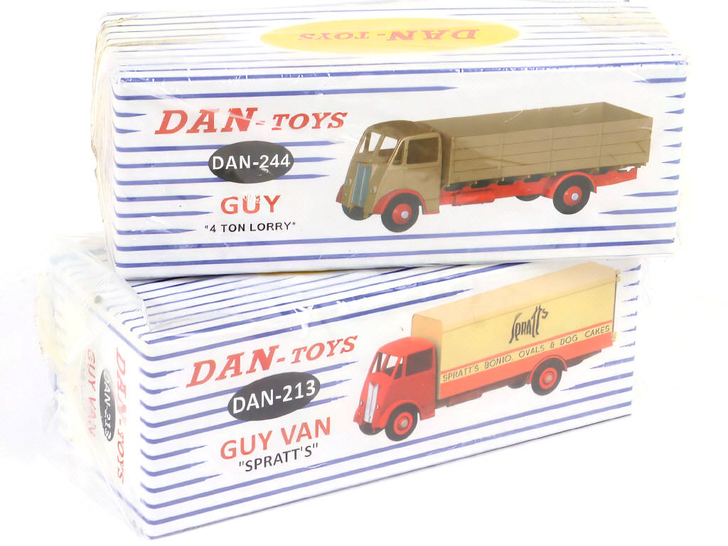 Lot 139 - DAN-TOYS (FRANCE) (2)