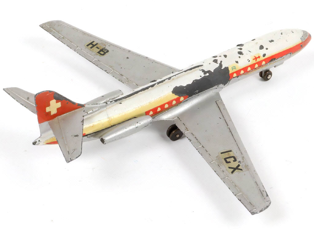 Lot 258 - DINKY TOYS (FRANCE) (1)