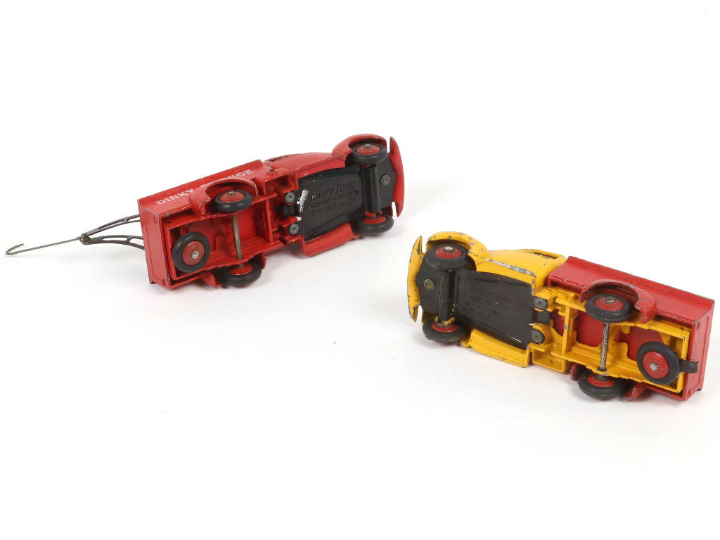 Lot 262 - DINKY TOYS (FRANCE) (2)