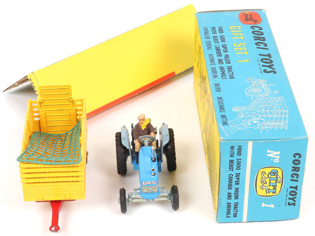 Lot 194 - CORGI TOYS (GB) (1)