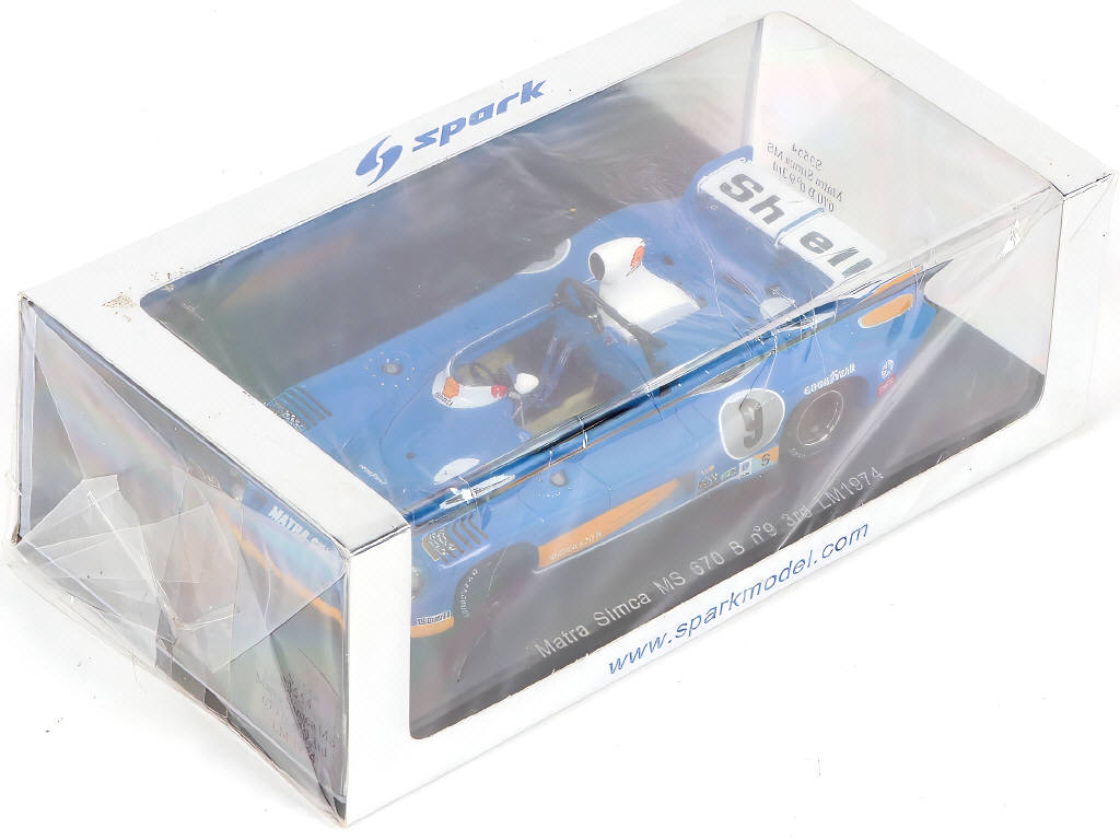 Lot 82 - SPARK (MACAU) (1)