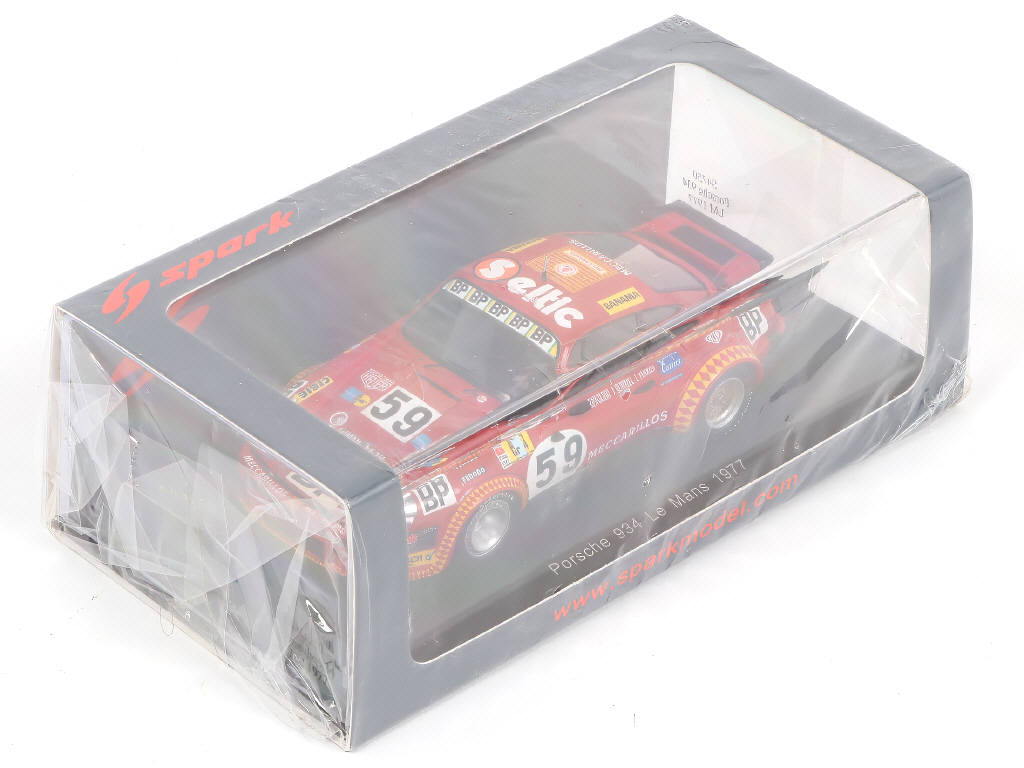 Lot 84 - SPARK (MACAU) (1)