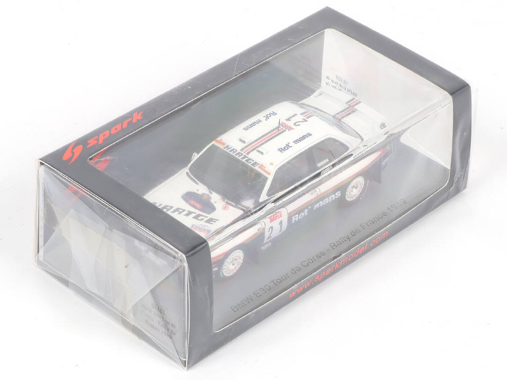 Lot 87 - SPARK (MACAU) (1)