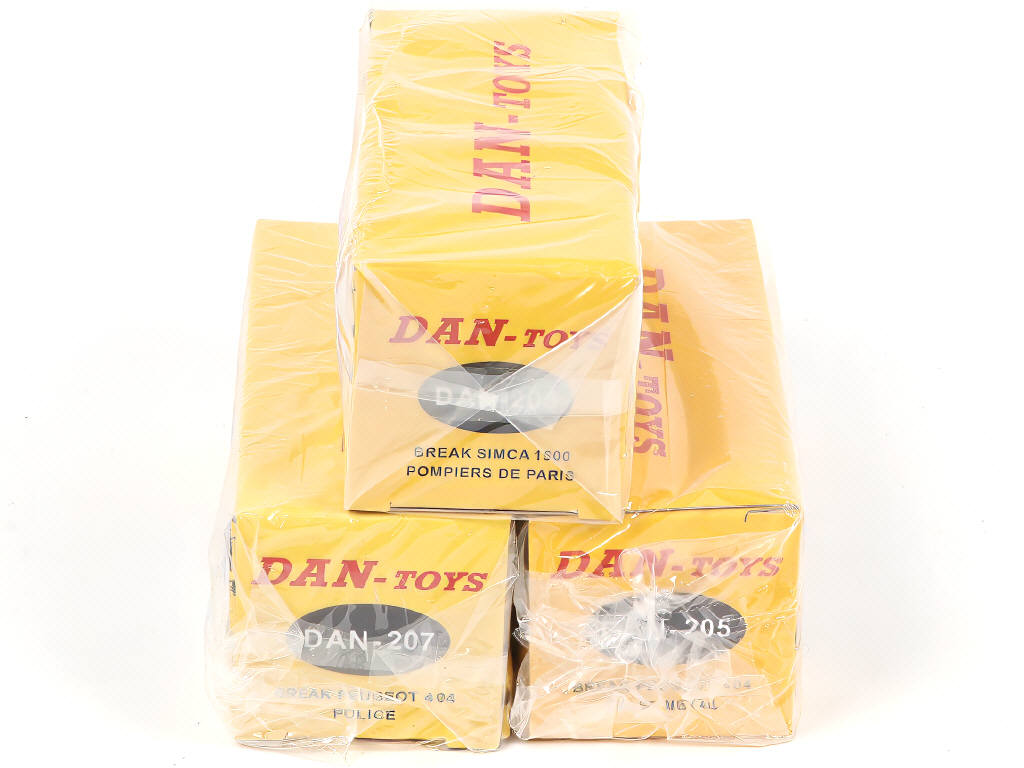 Lot 153 - DAN-TOYS (FRANCE) (3)