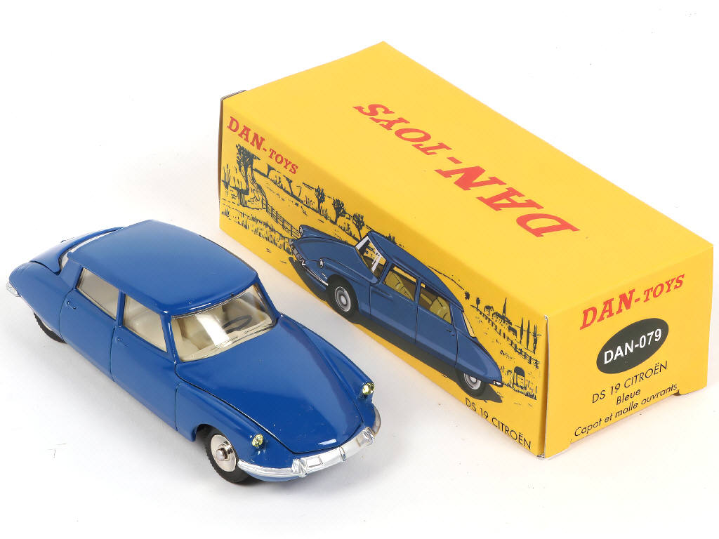 Lot 155 - DAN-TOYS (FRANCE) (3)