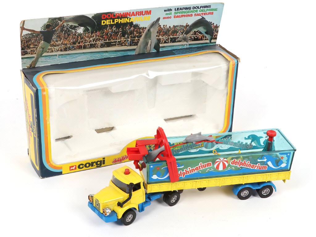 Lot 166 - CORGI TOYS (GB) (1)