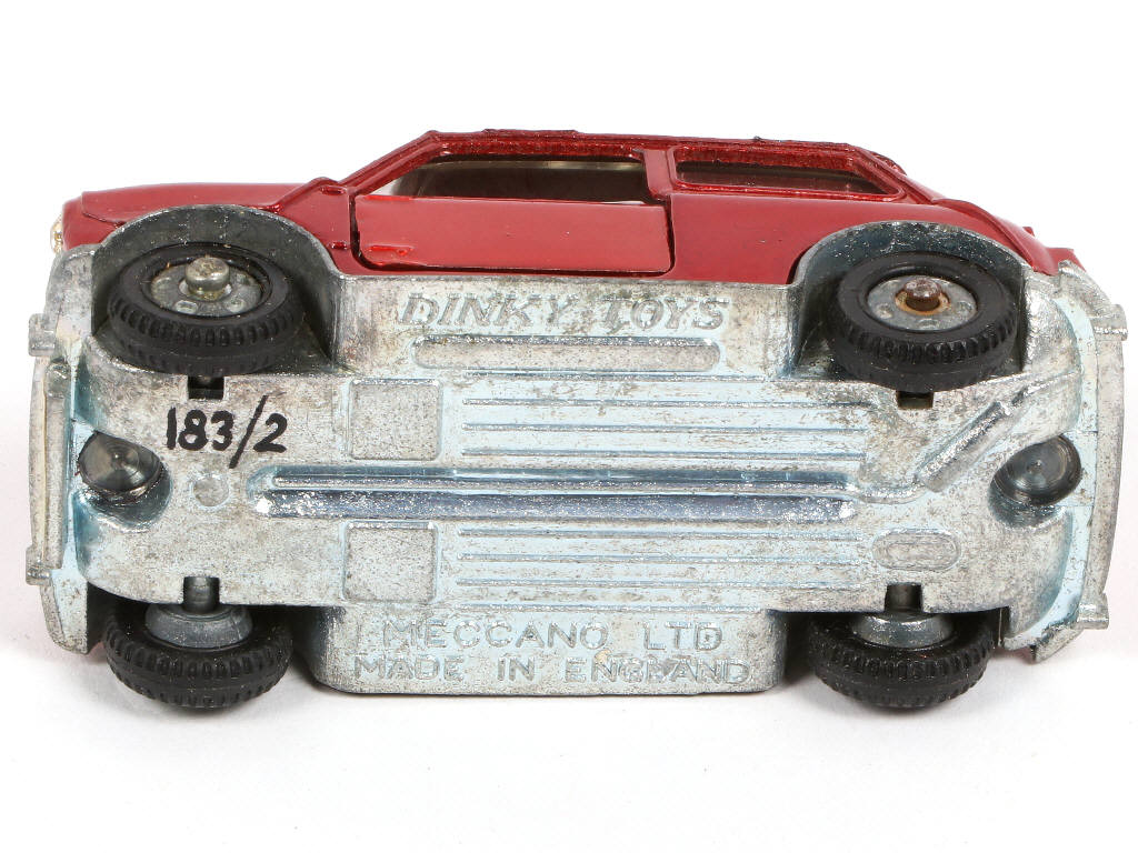 Lot 291 - DINKY TOYS (GB) (1)