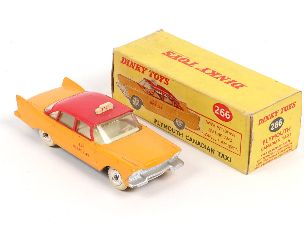 Lot 294 - DINKY TOYS (GB) (1)
