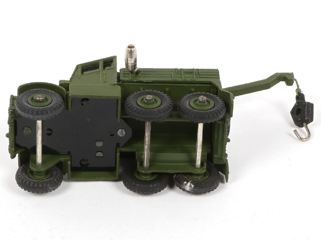 Lot 317 - DINKY TOYS (GB) (1)