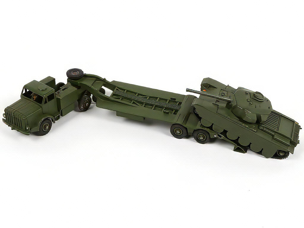 Lot 316 - DINKY TOYS (GB) (2)