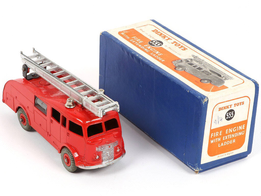Lot 311 - DINKY TOYS (GB) (1)