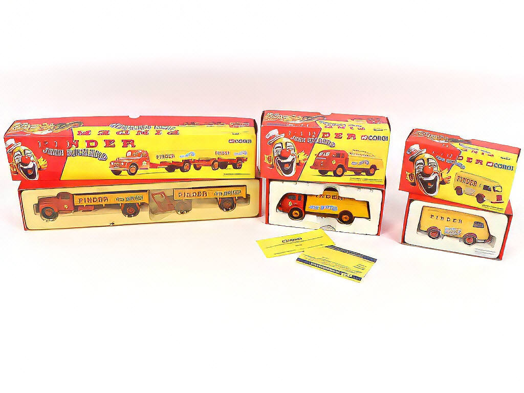 Lot 205 - CORGI TOYS (GB) (9)