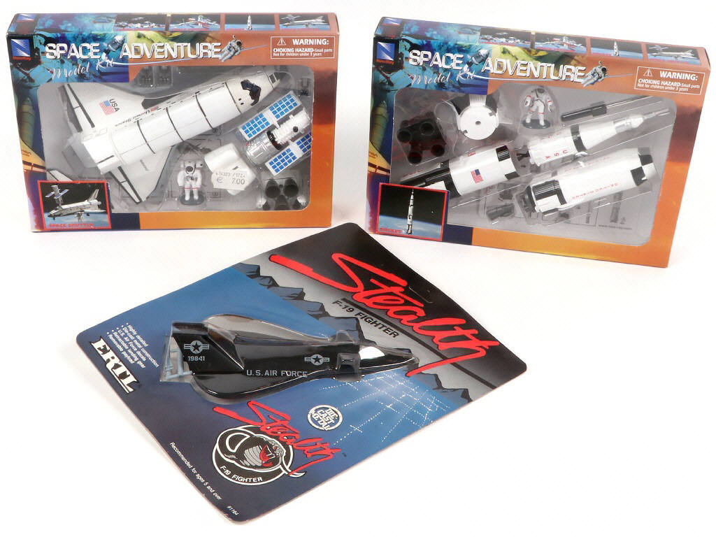 Lot 64 - DIVERS (18)