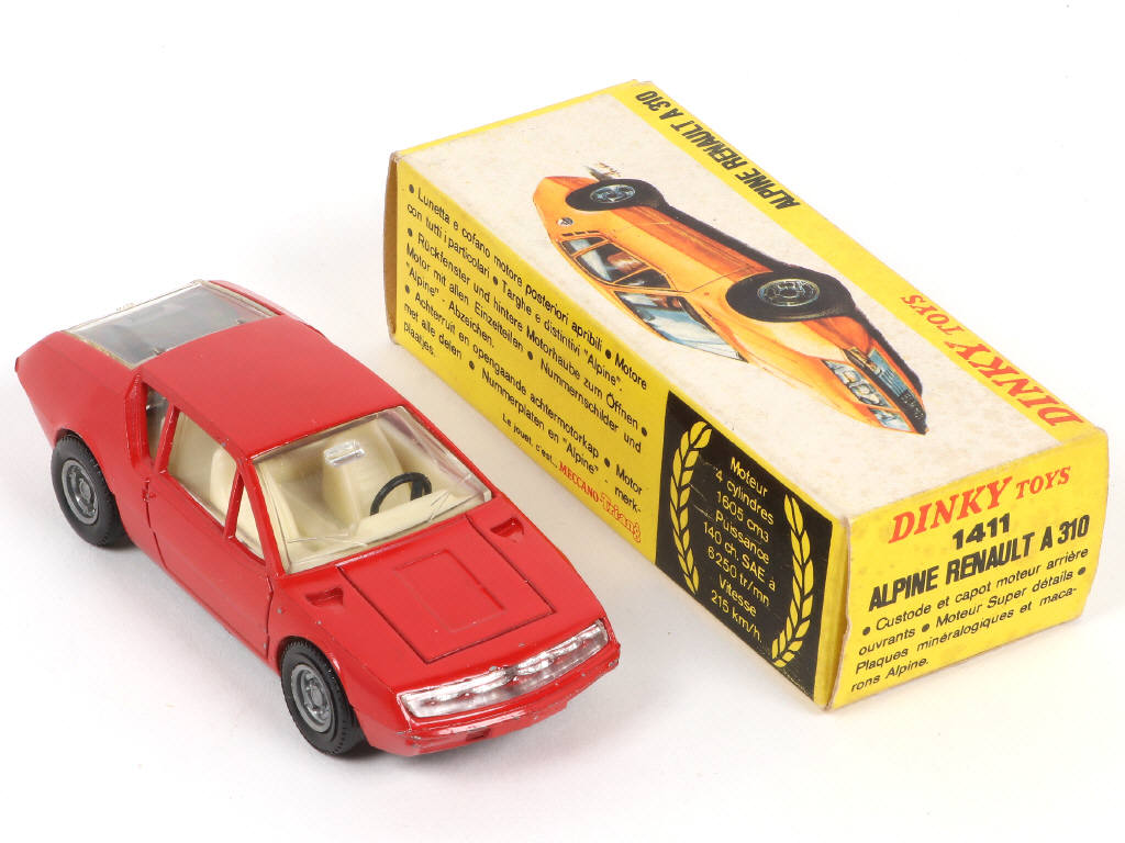 Lot 282 - DINKY TOYS (FRANCE) (5)