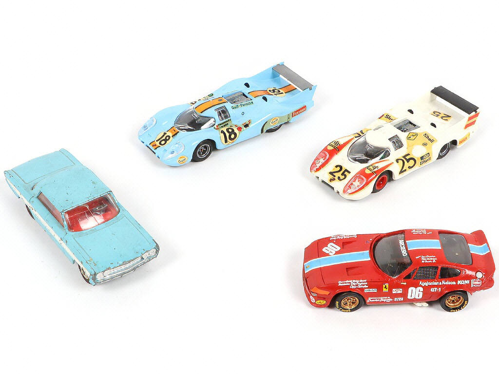 Lot 60 - DIVERS (13)