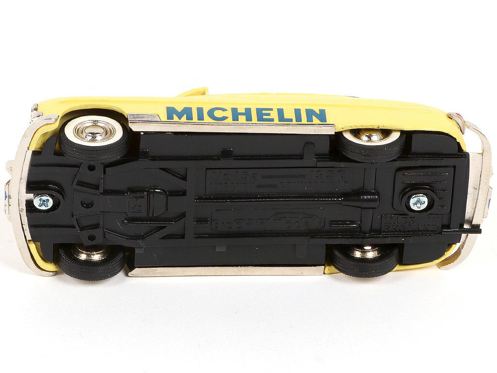 Lot 124 - BROOKLIN MODELS (GB) (1)