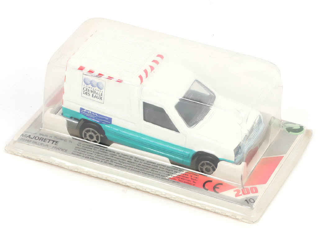 Lot 245 - MAJORETTE (FRANCE) (9)