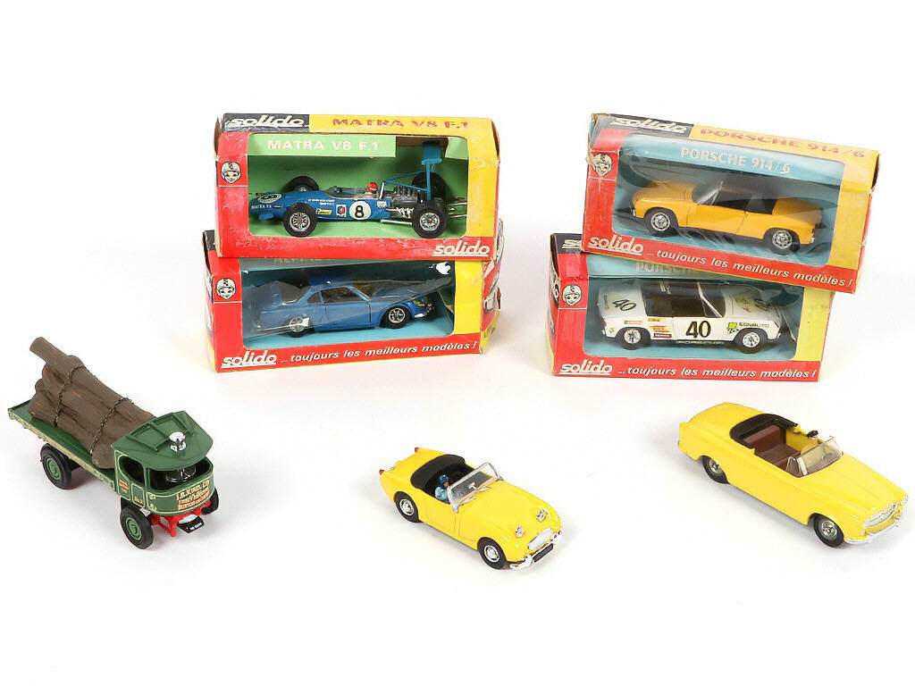 Lot 50 - DIVERS (30)