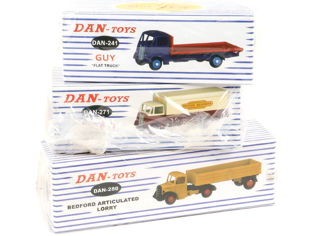 Lot 134 - DAN-TOYS (FRANCE) (3)