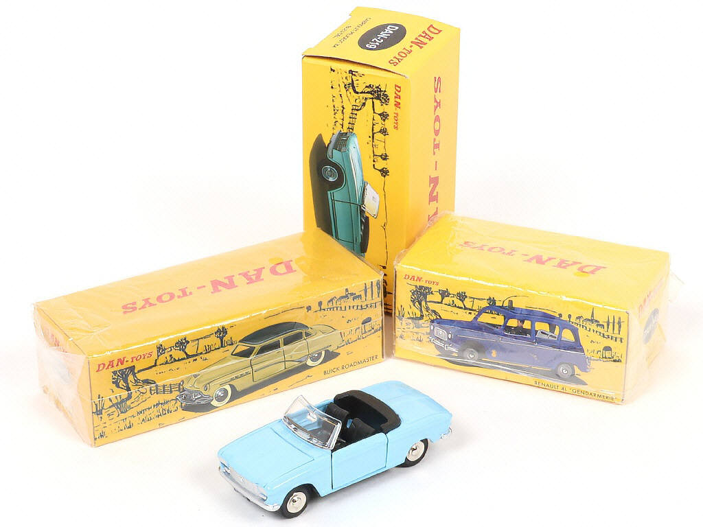 Lot 136 - DAN-TOYS (FRANCE) (3)