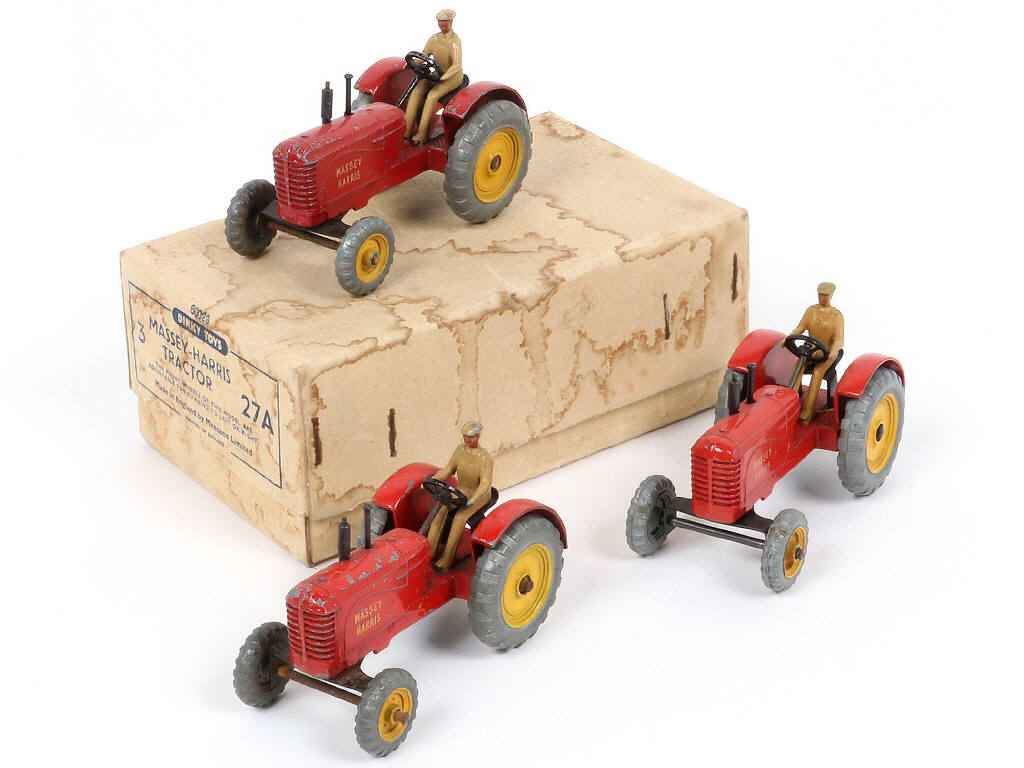 Lot 244 - DINKY TOYS (GB) (1)