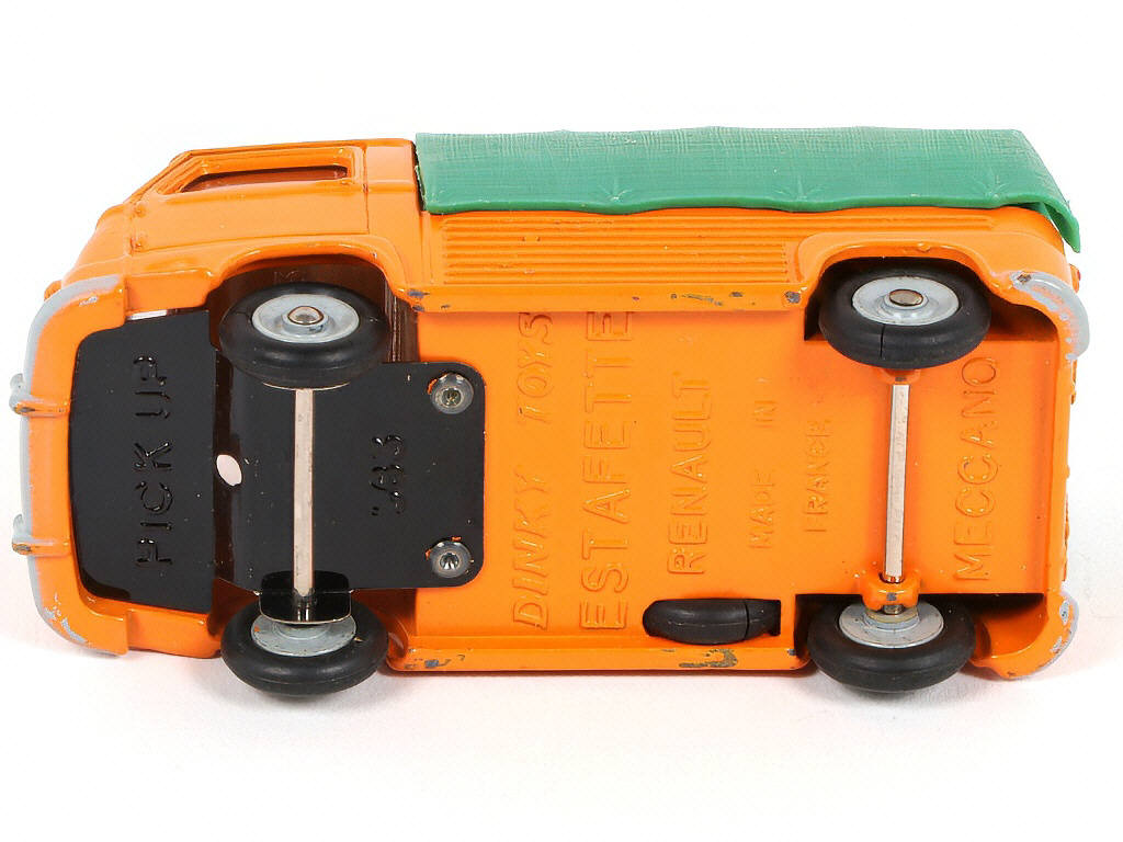 Lot 298 - DINKY TOYS (FRANCE) (1)