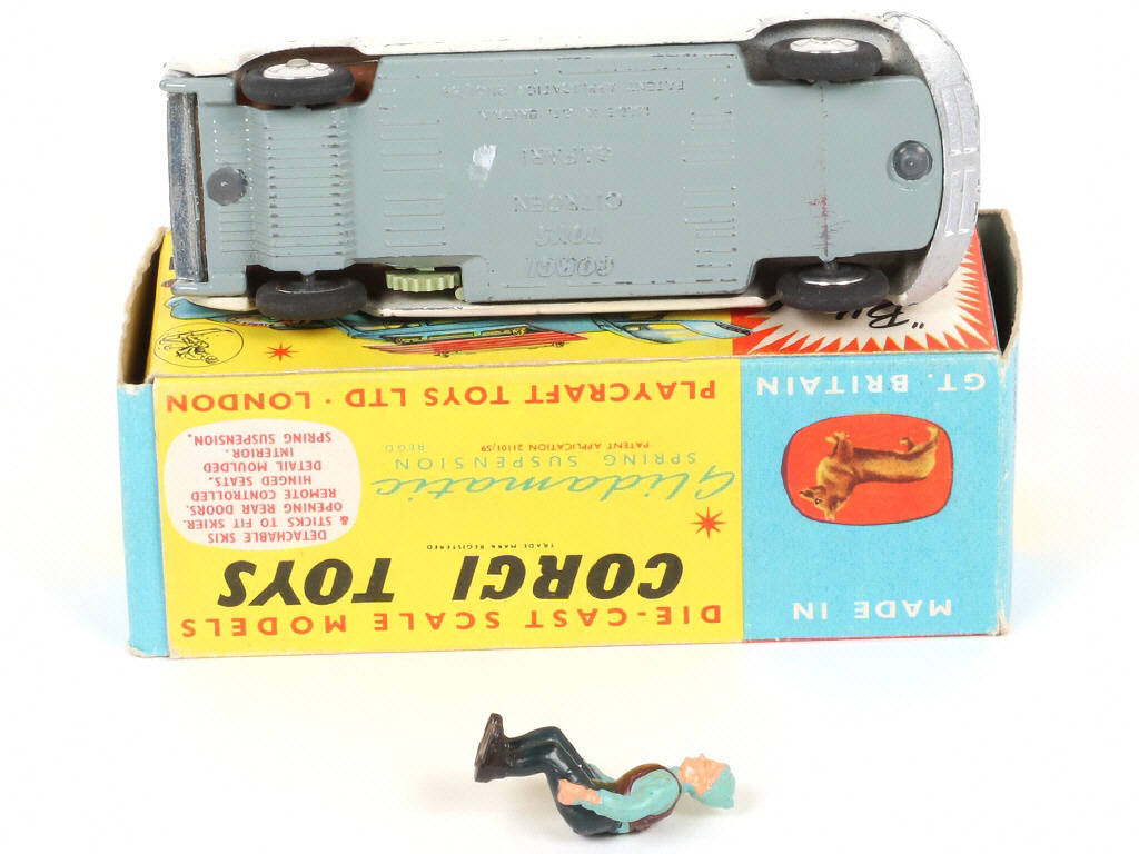 Lot 99 - CORGI TOYS (GB) (1)