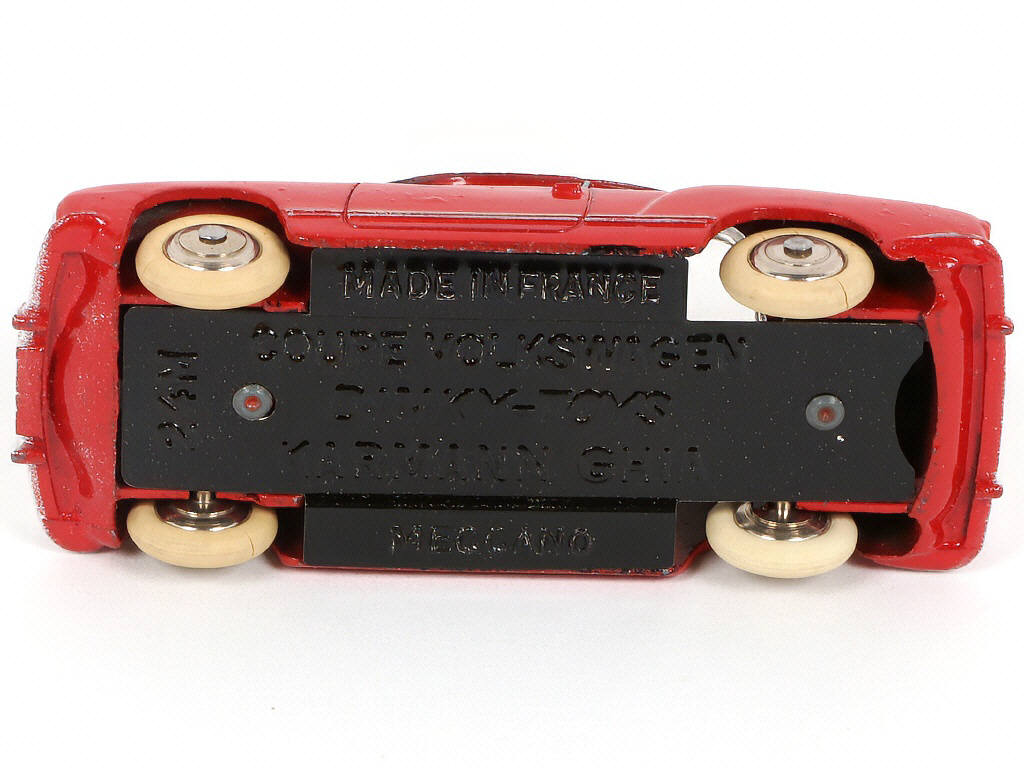 Lot 286 - DINKY TOYS (FRANCE) (1)