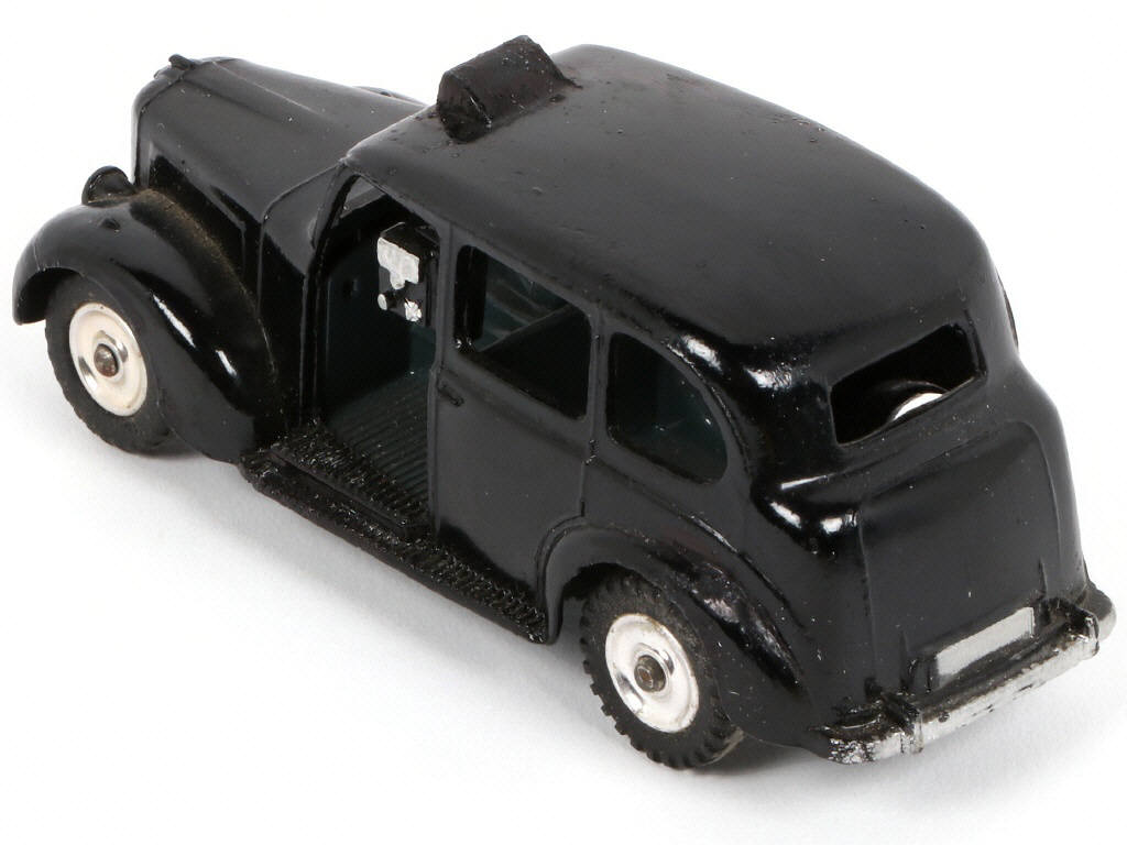 Lot 221 - DINKY TOYS (GB) (1)