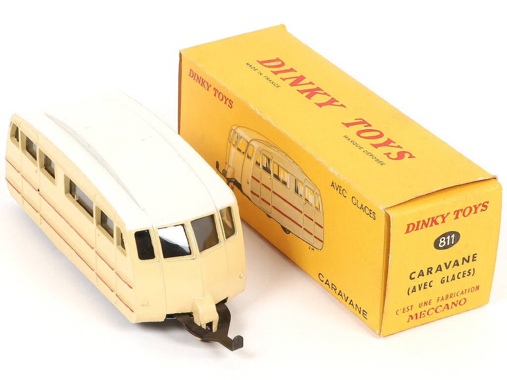 Lot 300 - DINKY TOYS (FRANCE) (1)