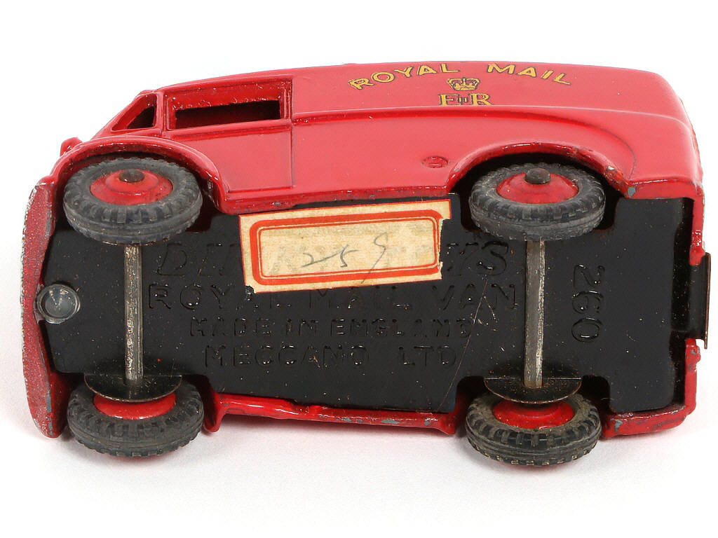 Lot 224 - DINKY TOYS (GB) (1)