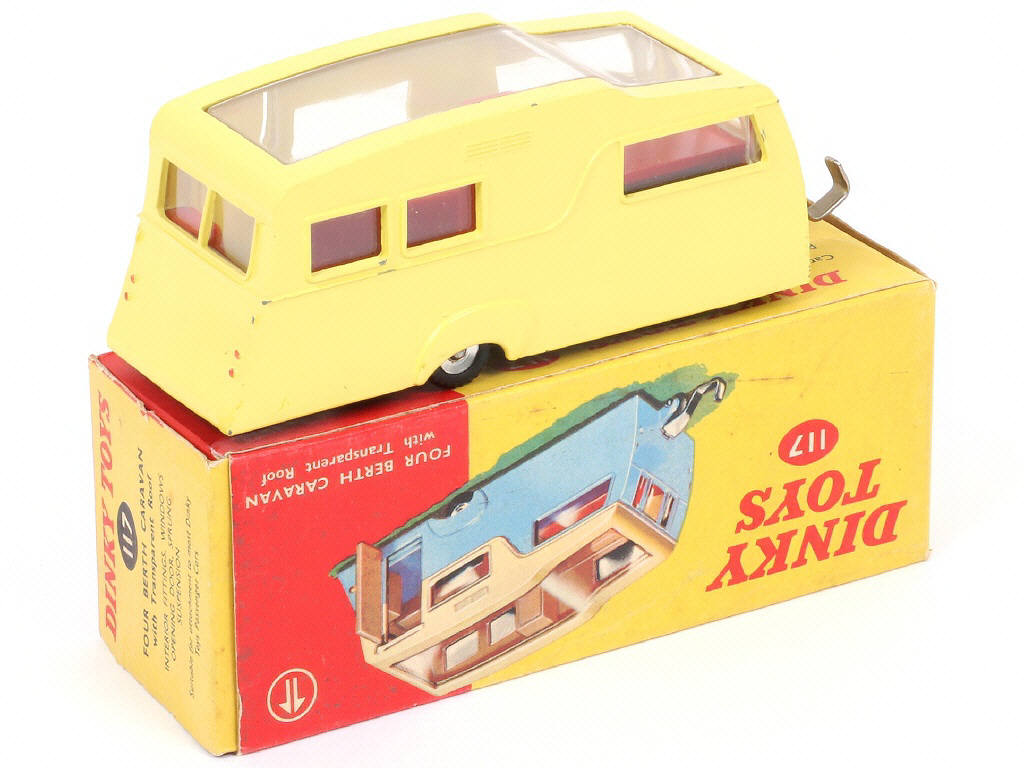 Lot 203 - DINKY TOYS (GB) (1)