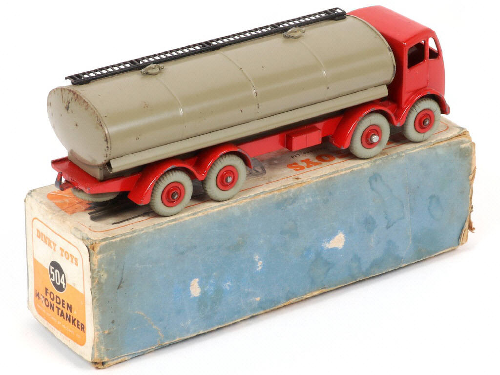 Lot 232 - DINKY TOYS (GB) (1)