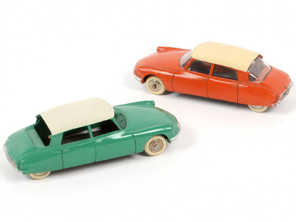 Lot 301 - DINKY TOYS (FRANCE) (2)