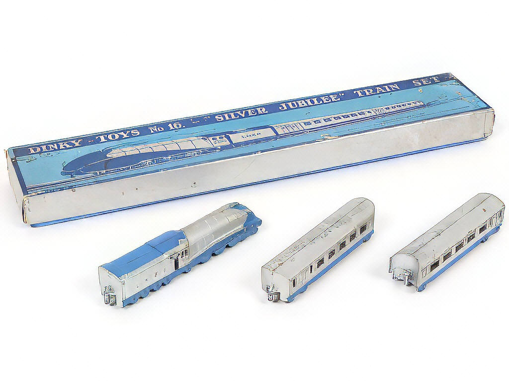 Lot 250 - DINKY TOYS (GB) (1)