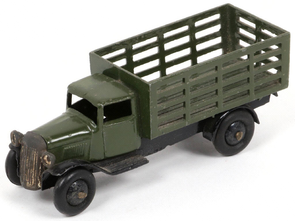 Lot 197 - DINKY TOYS (GB) (1)