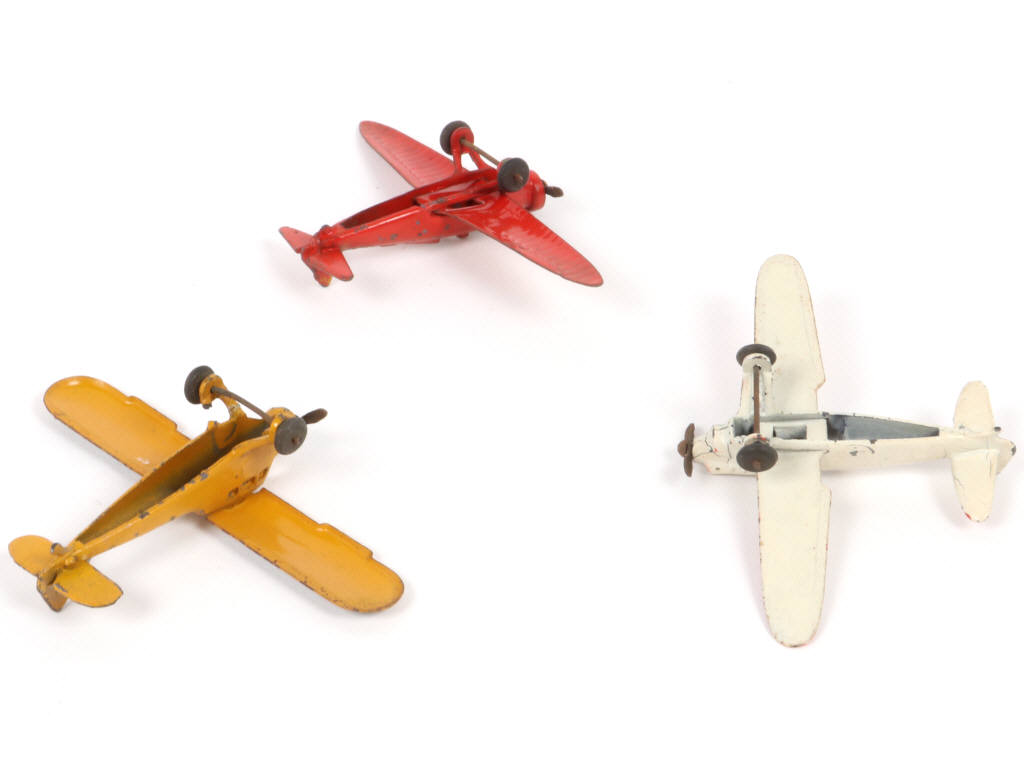 Lot 267 - DINKY TOYS (FRANCE) (3)