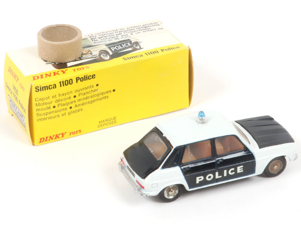 Lot 222 - DINKY TOYS (FRANCE) (1)