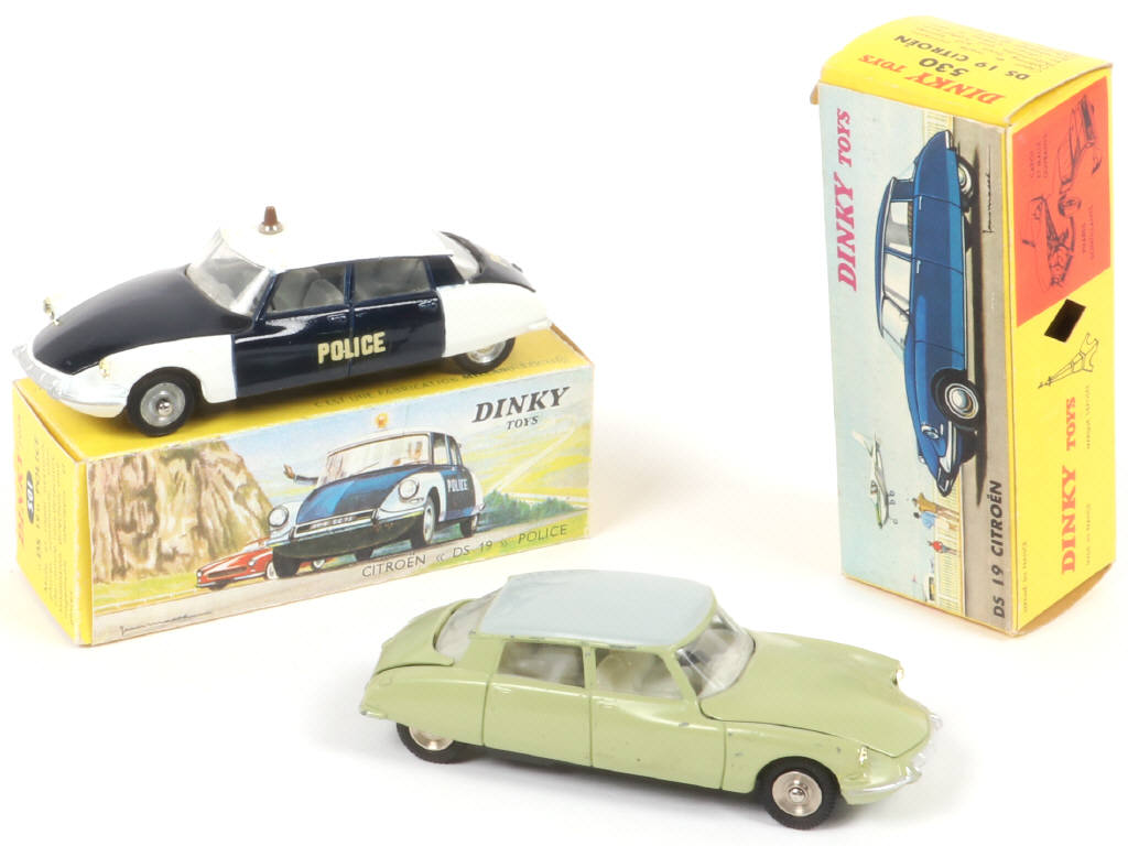 Lot 250 - DINKY TOYS (FRANCE) (2)
