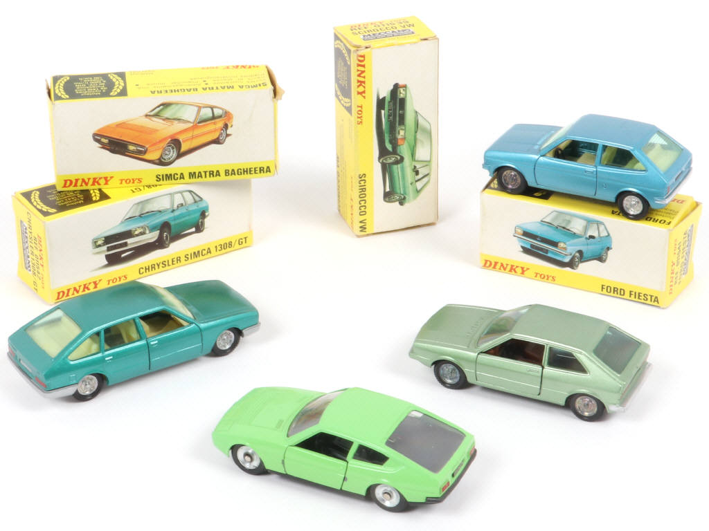 Lot 268 - DINKY TOYS (FRANCE) (4)