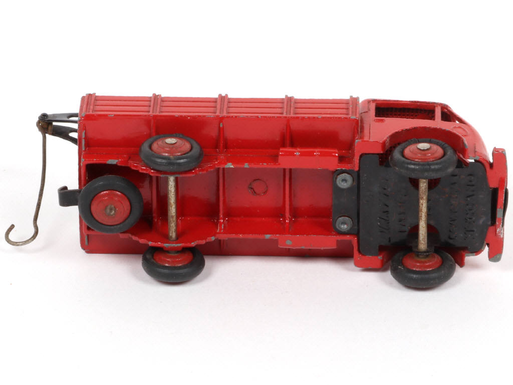 Lot 238 - DINKY TOYS (FRANCE) (1)