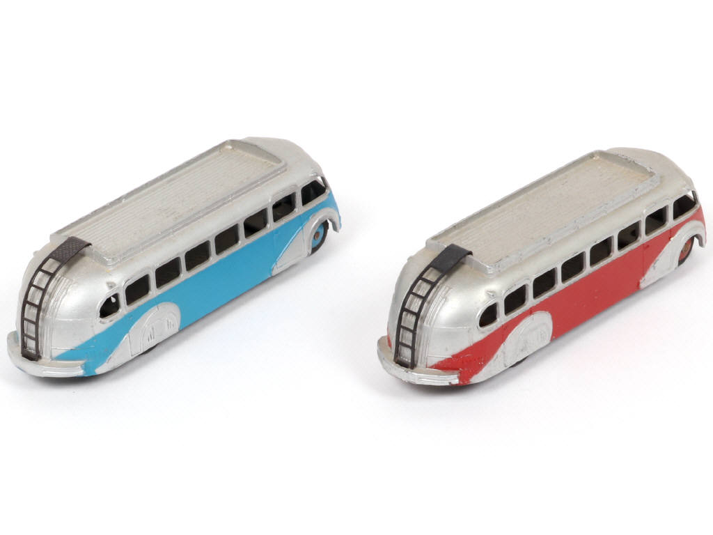 Lot 252 - DINKY TOYS (FRANCE) (2)